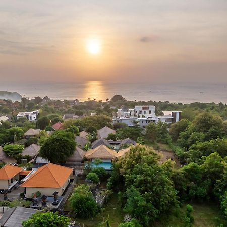 Balangan Beach Villa Idaman Bungalows Джимбаран Экстерьер фото