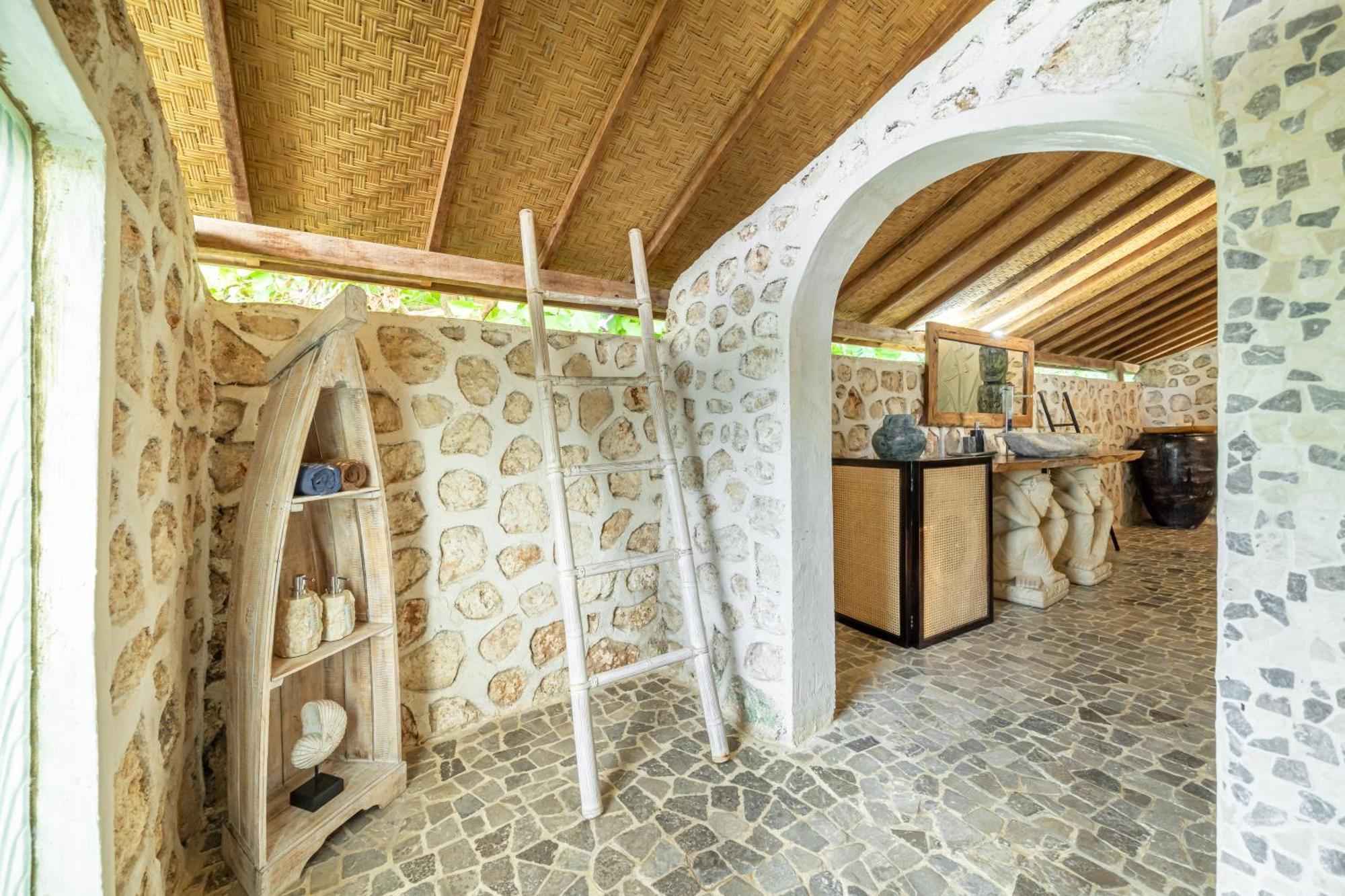 Balangan Beach Villa Idaman Bungalows Джимбаран Экстерьер фото