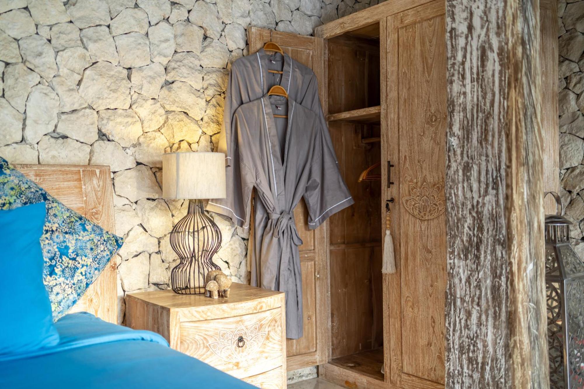 Balangan Beach Villa Idaman Bungalows Джимбаран Экстерьер фото